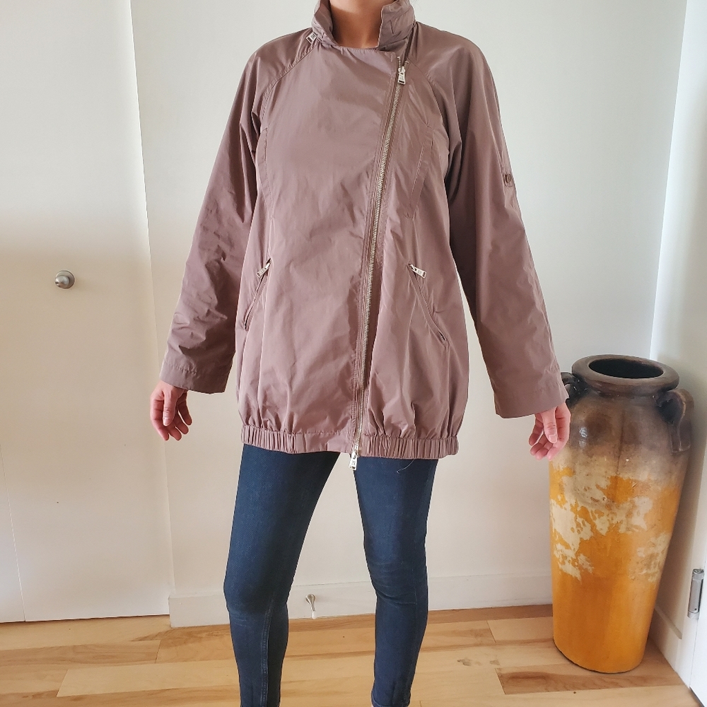 Versatile raincoat